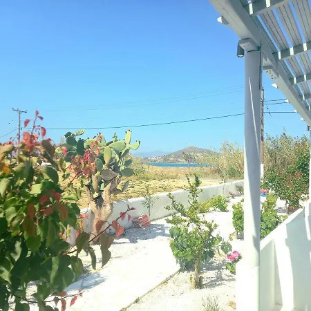 Naxos Beachwalk דירה *