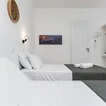 ναχοs Beachwalk 2 Naxos City