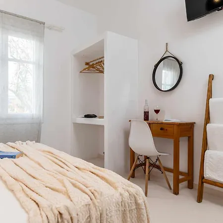 Naxos Beachwalk Apartmán *