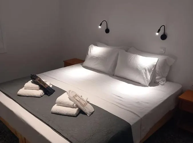 Naxos Beachwalk * Naxos City