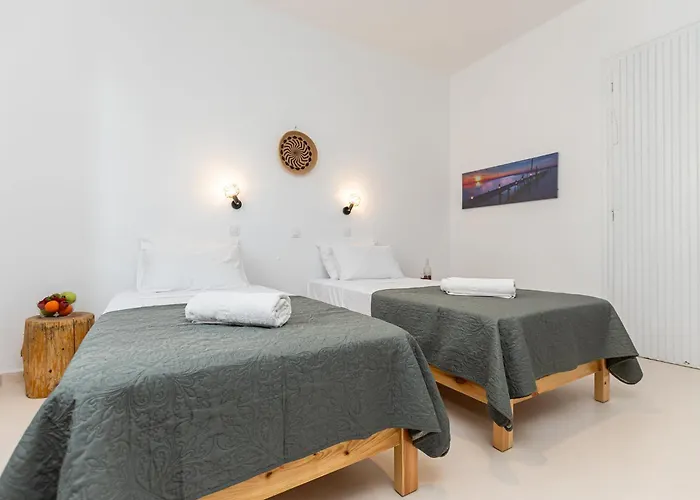 Naxos Beachwalk * Naxos City